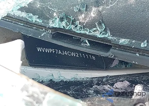 2012 Volkswagen Golf R 4-Door z USA, uszkodzony, nr VIN WVWPF7AJ4CW211118